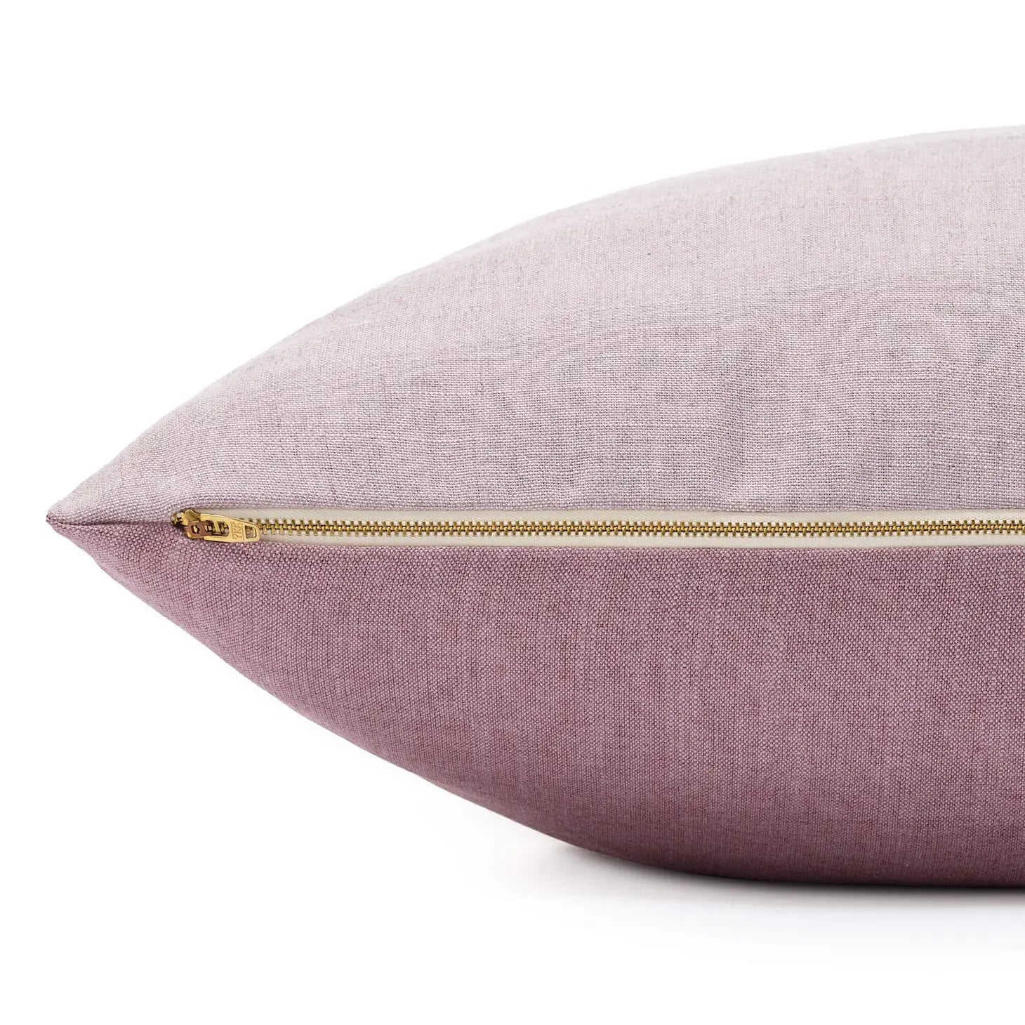 The Foggy Dog - Wisteria Dog Bed