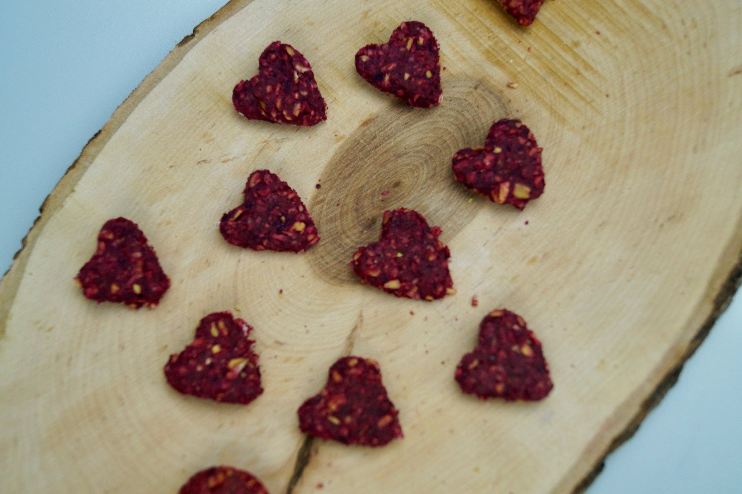 Pupster Bakery - Mini Heart Beet - 8 oz Bag - Dog Treats