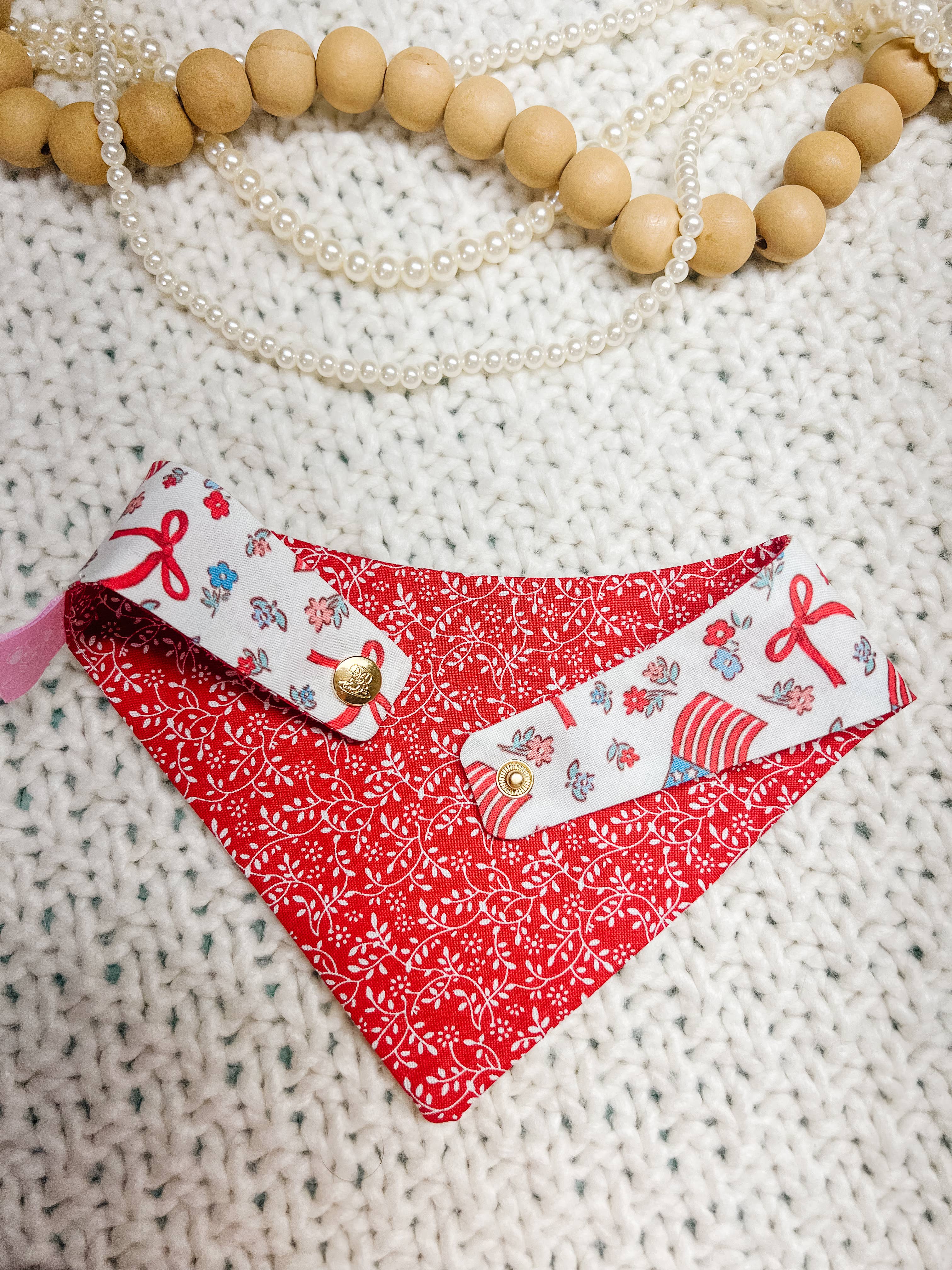 StellaLoo - American Flag Snap-On Dog Bandana, Curved Neck Reversible