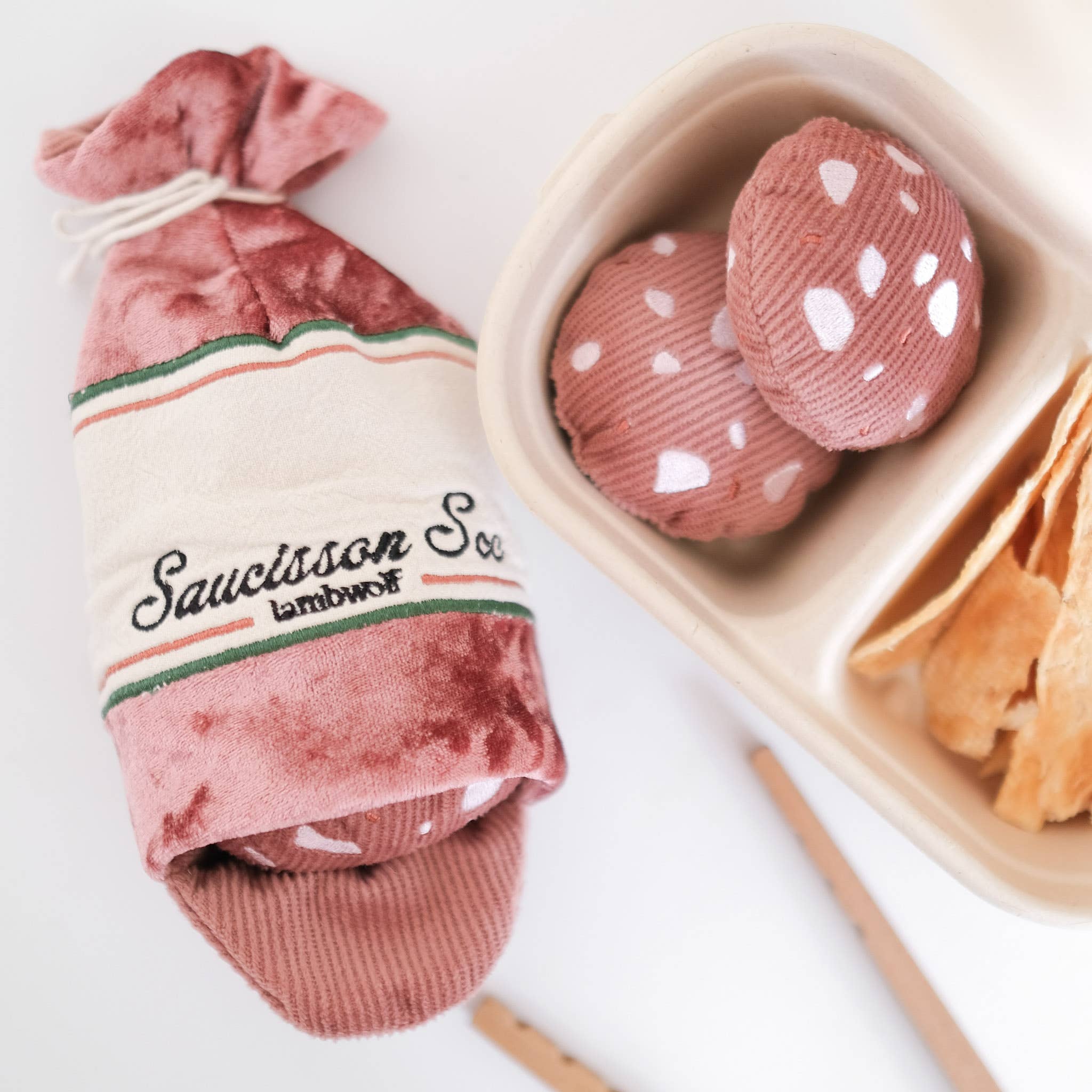 Lambwolf Collective - SAUCISSON SEC//ENRICHMENT DOG TOY