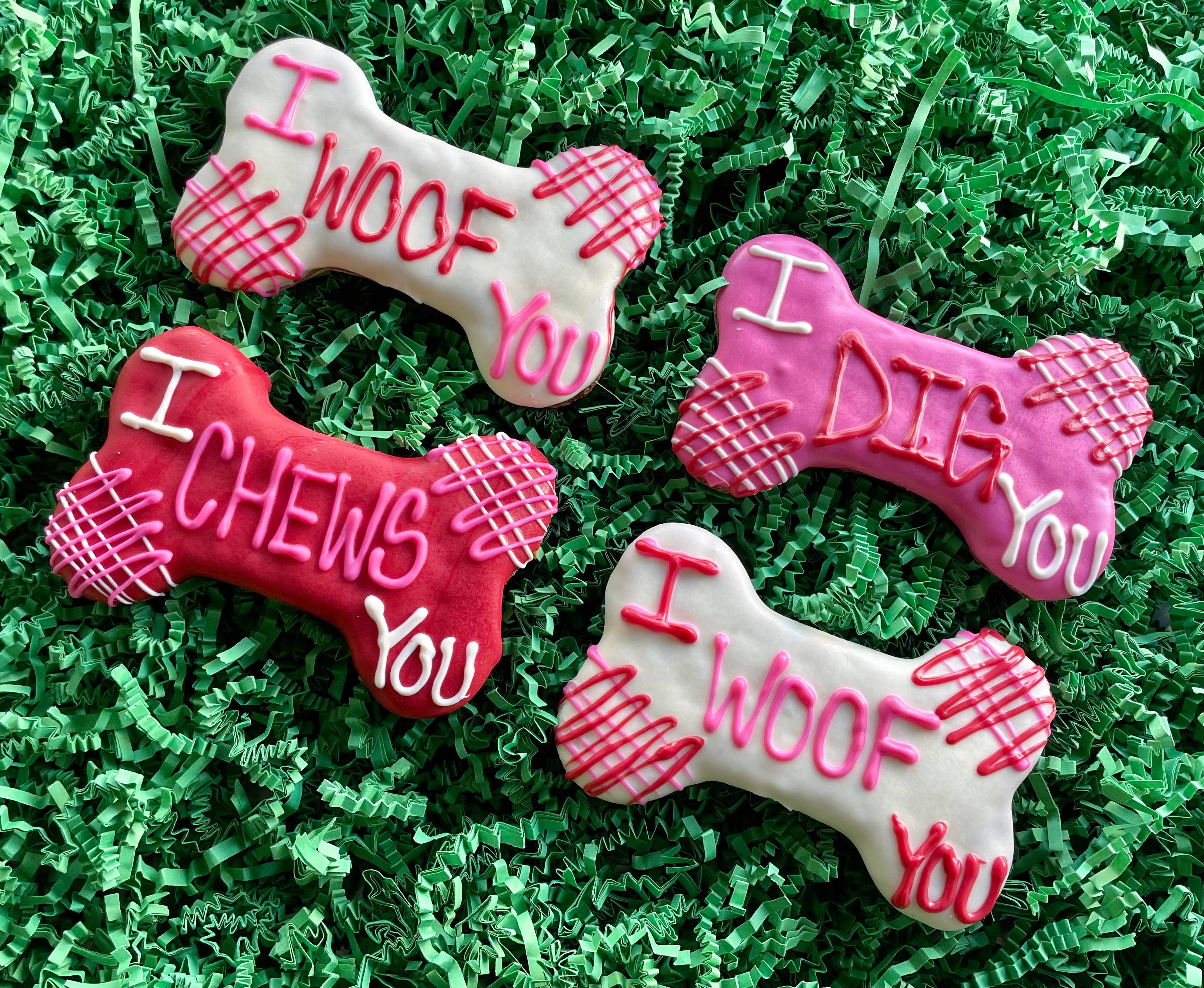 YumYum4DOGS - Assorted Valentine 6 inch dog treats