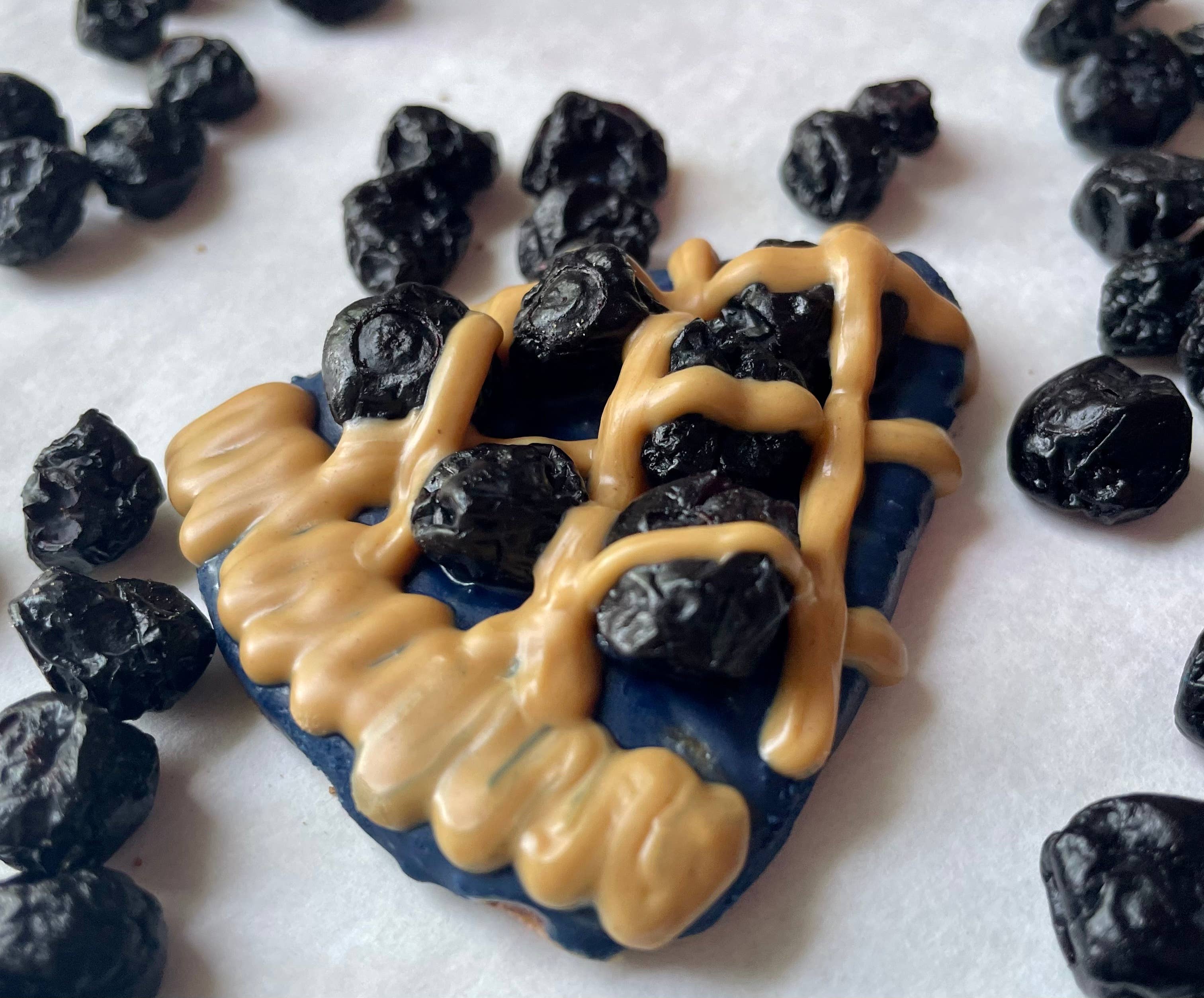 YumYum4DOGS - Blueberry Pie Slice dog treats