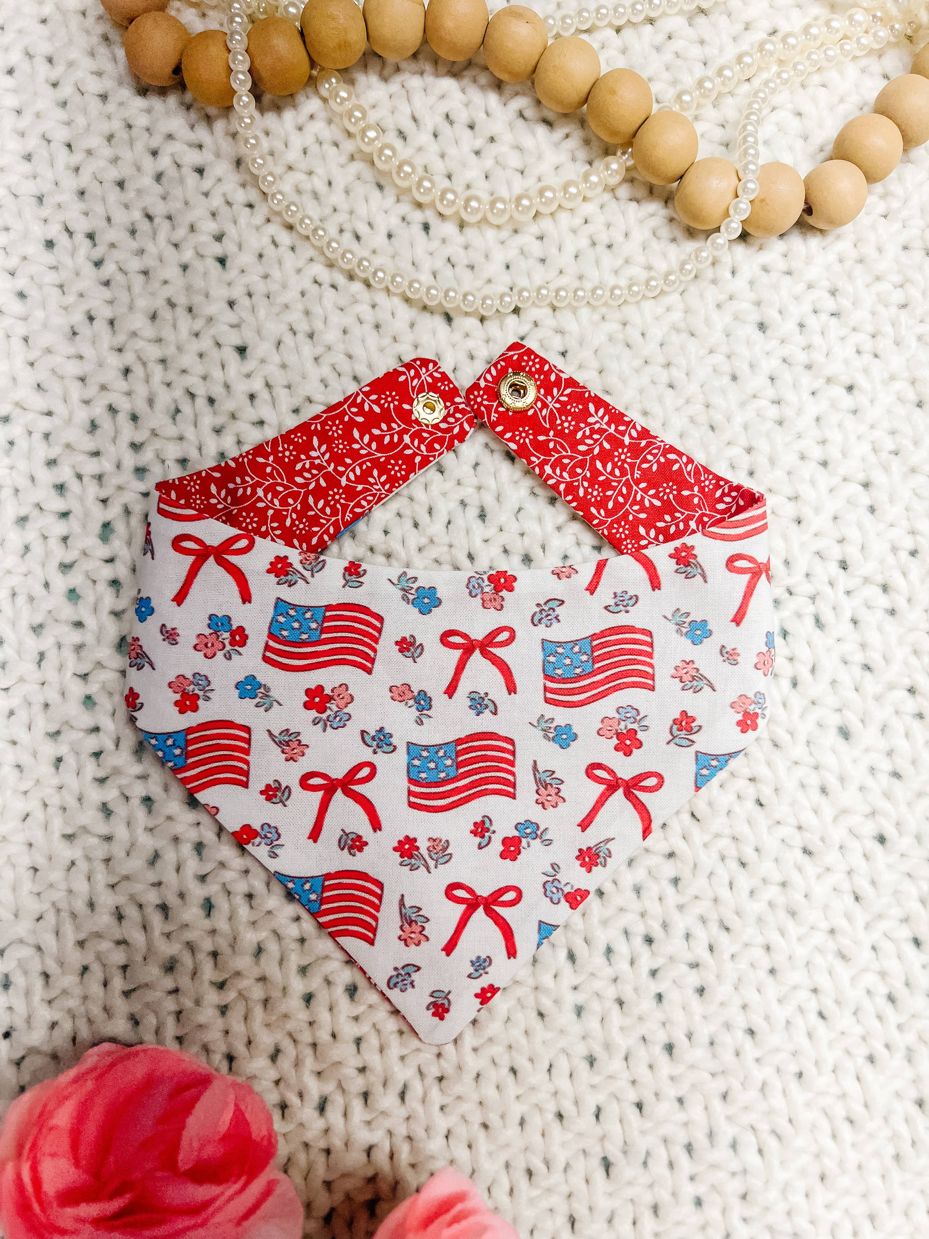 StellaLoo - American Flag Snap-On Dog Bandana, Curved Neck Reversible