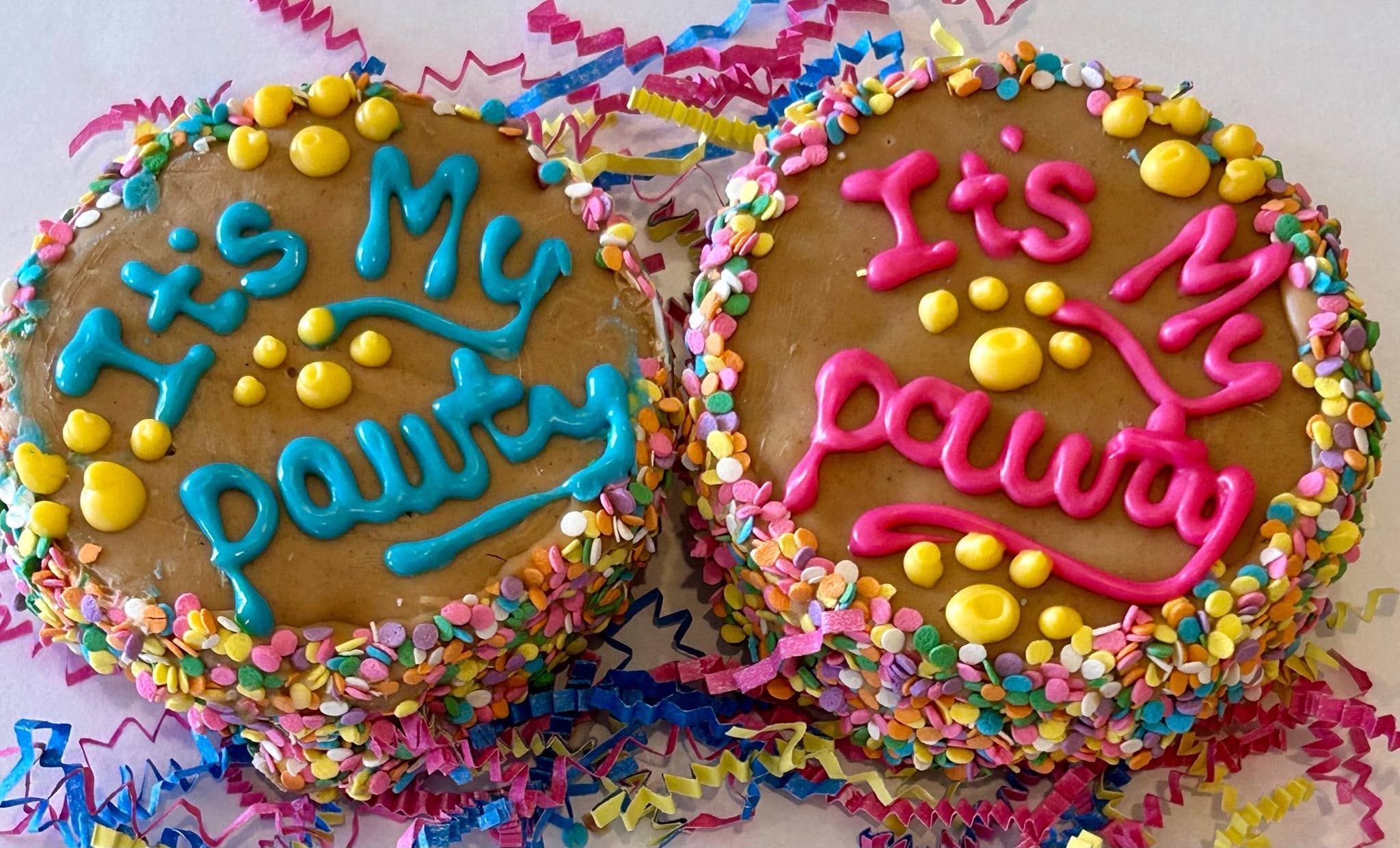 DELCO DOG CO. - PB Let's Pawty Mini Confetti Doggie Cakes